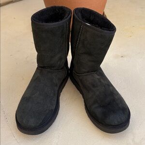 Authentic Black Ugg’s women’s size 10 EUC